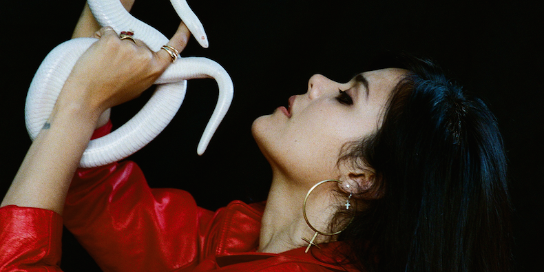 TOP 10: BAT FOR LASHES