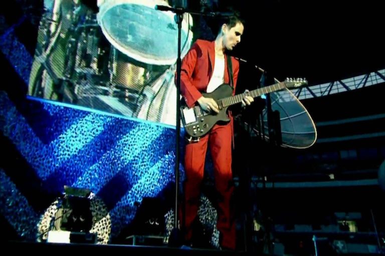 PERFORMANS: MUSE – TIME IS RUNNING OUT (LIVE FROM WEMBLEY)
